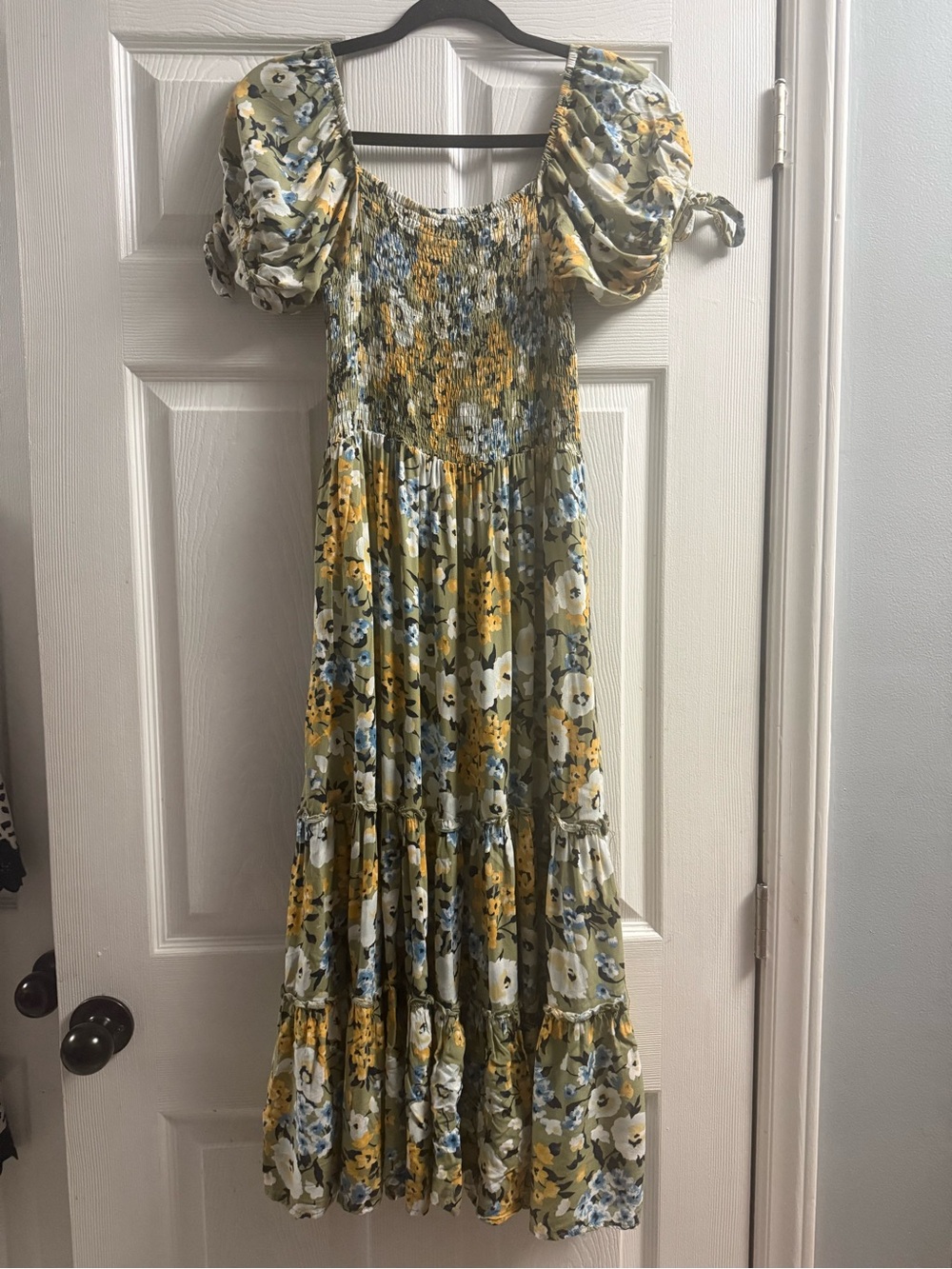 Anthropologie Sunday Mi Amor Floral Smocked Dress Size Small